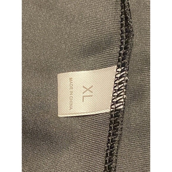 Black Woman Size XL Peacock Print Booty Shorts Stretchy Athletic Weightlifting - Picture 4 of 11